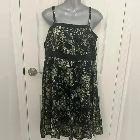 Kensie Floral Elastic  Waist High-Low Dress - Picture 1 of 12